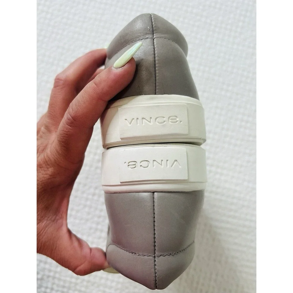 Vince. Corbin Women's‎ Taupe Leather Slip-On Sneaker Shoes Flats Loafers Size 6M